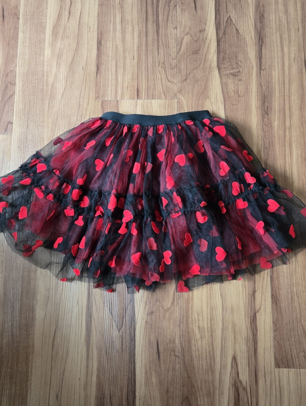Kids size 6 Black Tulle Skirt with Red Heart Appliqués EUC layered Nordstrom